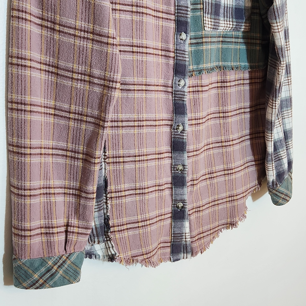 Hem & Thread Multi-Color Plaid Flannel Button Down Shirt Size Medium - Picture 3 of 12